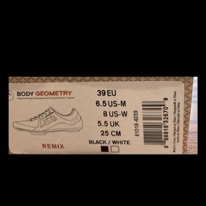 NIB SPECIALIZED BODY GEOMETRY COMP CYCLING SHOES-Women's 39 EU/8 US